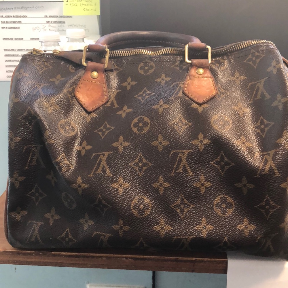 LV bag ... 💯 percent authentic